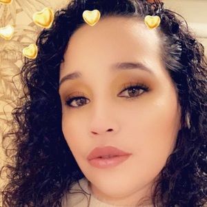 Meet your Posher, Lydia